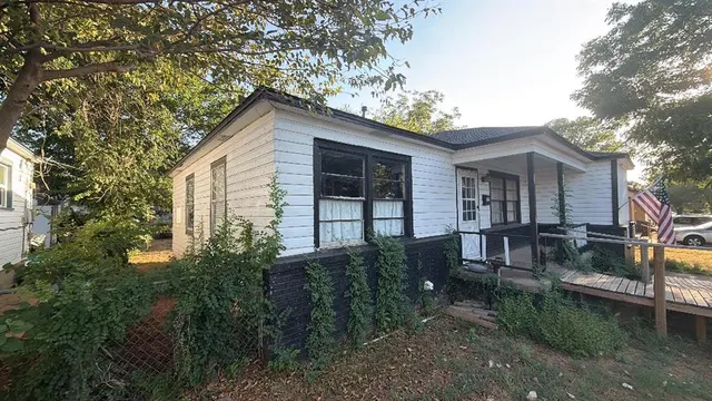 Photo 2 — 202 E Elder Avenue, Duncan, OK 73533