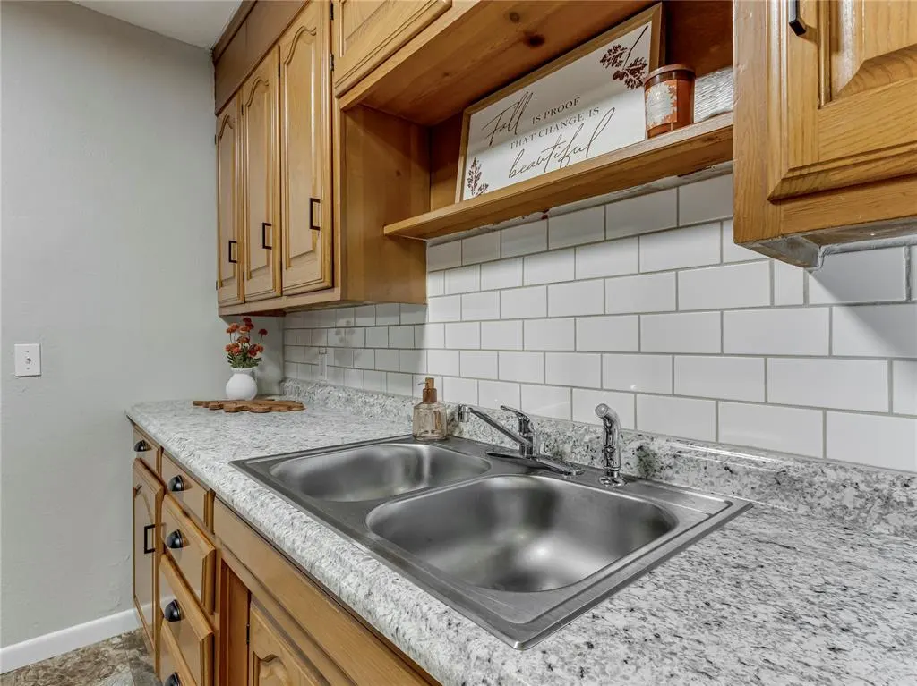 Photo 11 — 4905 N Willow Avenue, Bethany, OK 73008