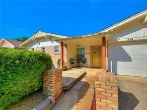 Photo 3 — 218 Tanglewood Drive, Yukon, OK 73099