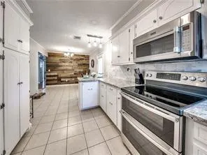 Photo 14 — 218 Tanglewood Drive, Yukon, OK 73099