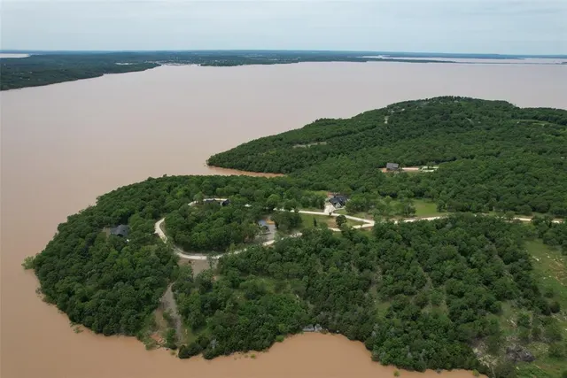 Photo 3 — 111 Patriot Pointe, Eufaula, OK 74432