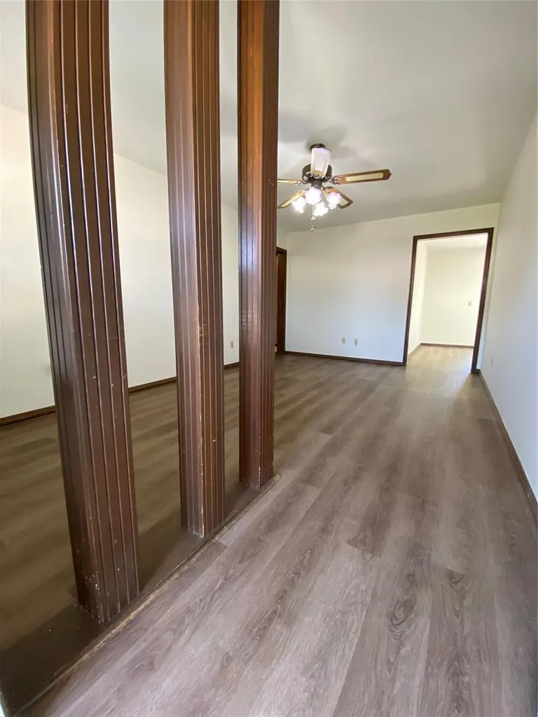 Photo 6 — 716 NW 17th Street, Moore, OK 73160