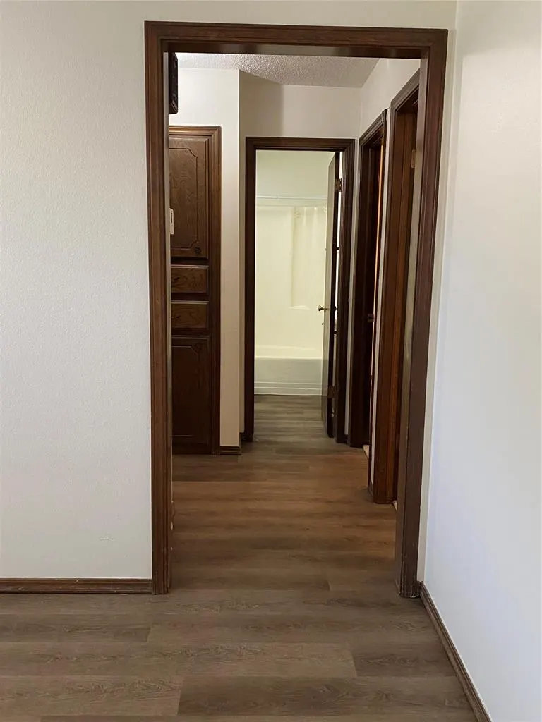 Photo 22 — 716 NW 17th Street, Moore, OK 73160