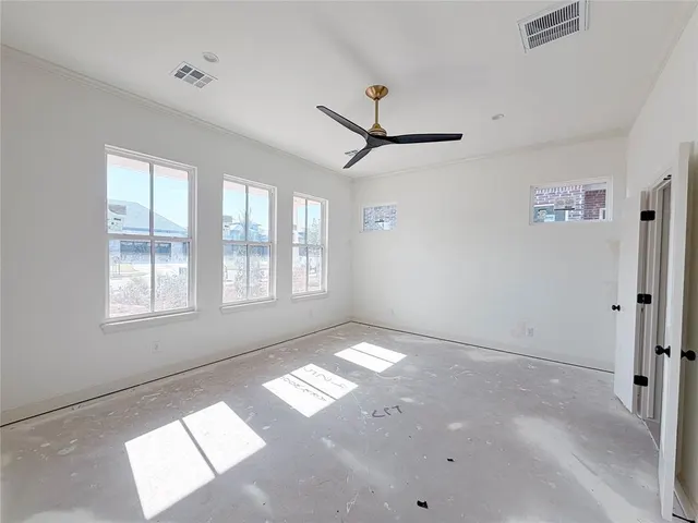 Photo 6 — 1925 Parkwood Avenue, Edmond, OK 73034
