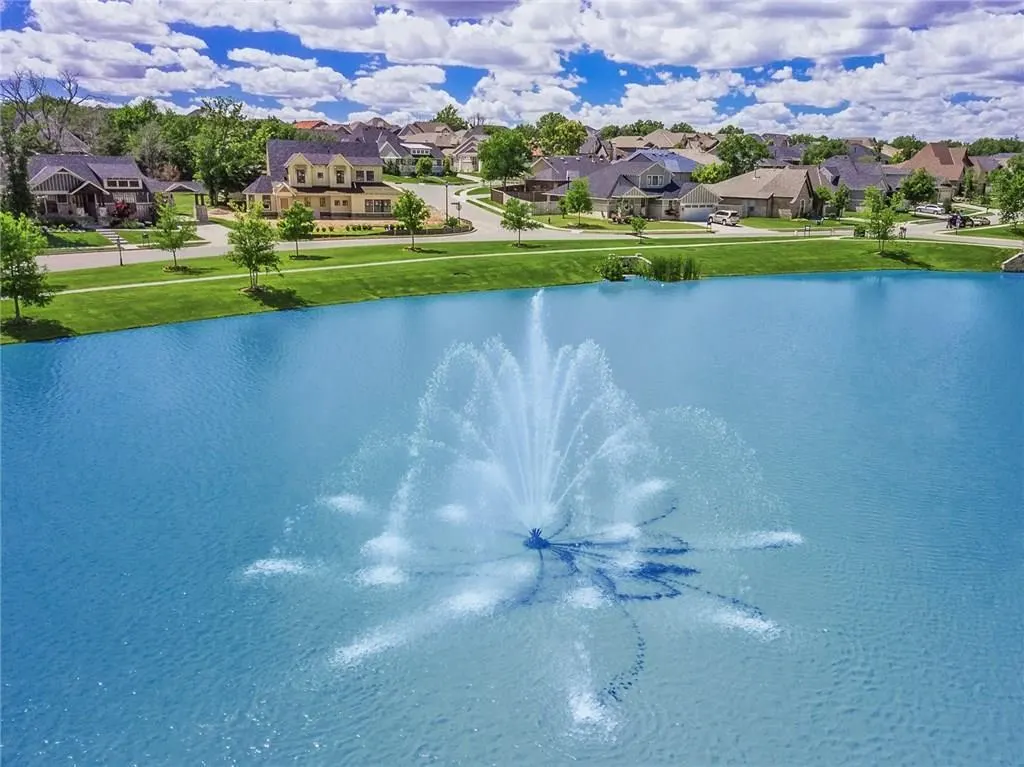 Photo 32 — 1925 Parkwood Avenue, Edmond, OK 73034