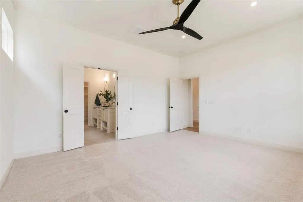 Photo 10 — 1925 Parkwood Avenue, Edmond, OK 73034