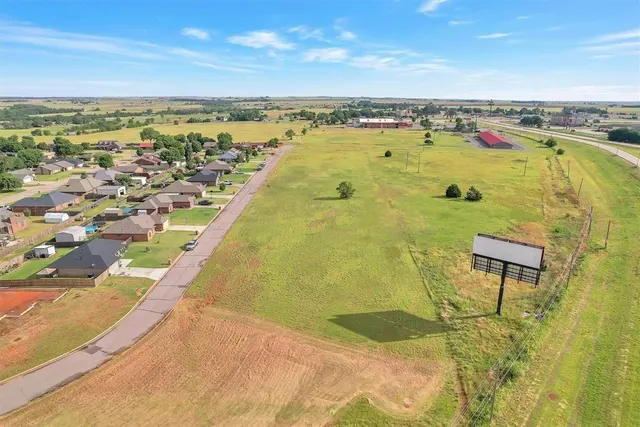 Photo 4 — 00 Willow Street, Elk City, OK 73644