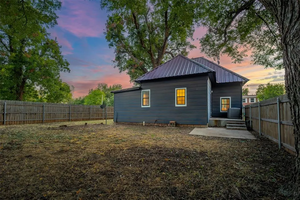 Photo 21 — 623 S 8th Street, Chickasha, OK 73018