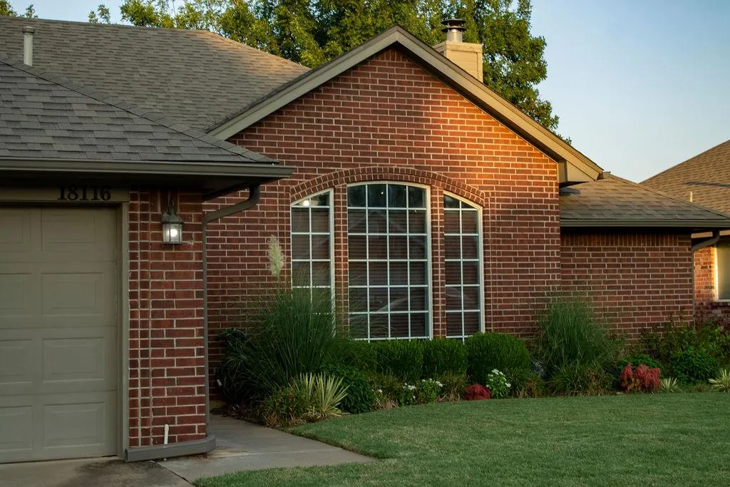 Photo 3 — 18116 Chestnut Oak Drive, Edmond, OK 73012