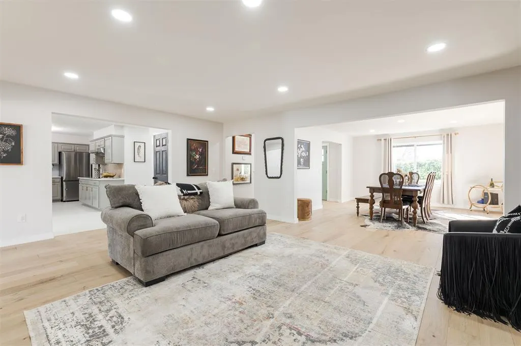 Photo 6 — 12213 Greystone Terrace, Oklahoma City, OK 73120