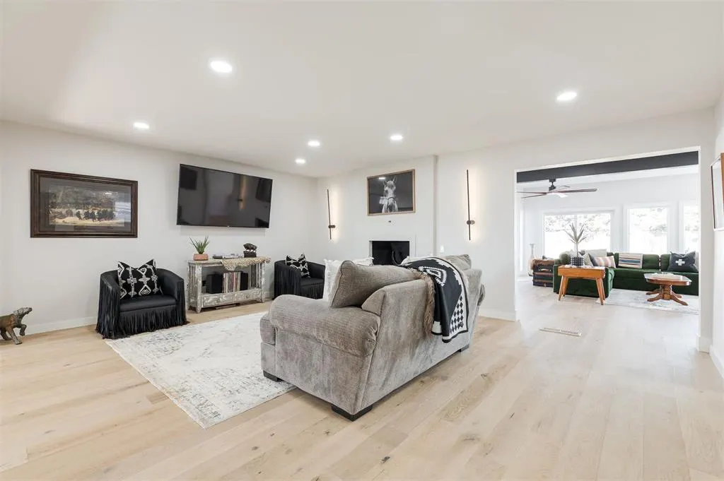 Photo 13 — 12213 Greystone Terrace, Oklahoma City, OK 73120