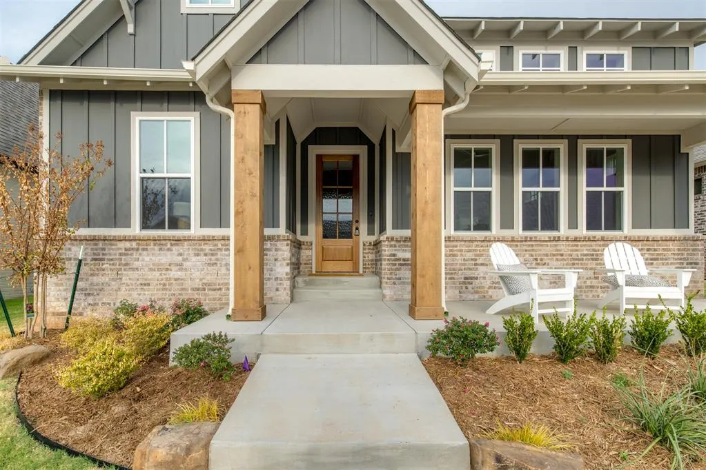 Photo 3 — 1709 Parkwood Avenue, Edmond, OK 73034