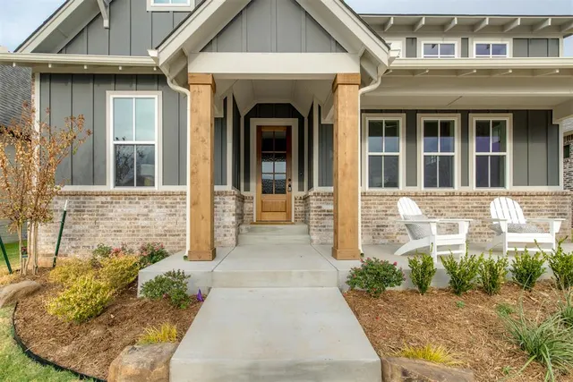 Photo 3 — 1709 Parkwood Avenue, Edmond, OK 73034