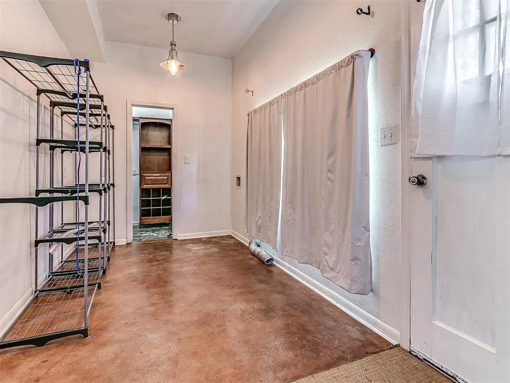 Photo 20 — 925 W Creek Street, Lindsay, OK 73052