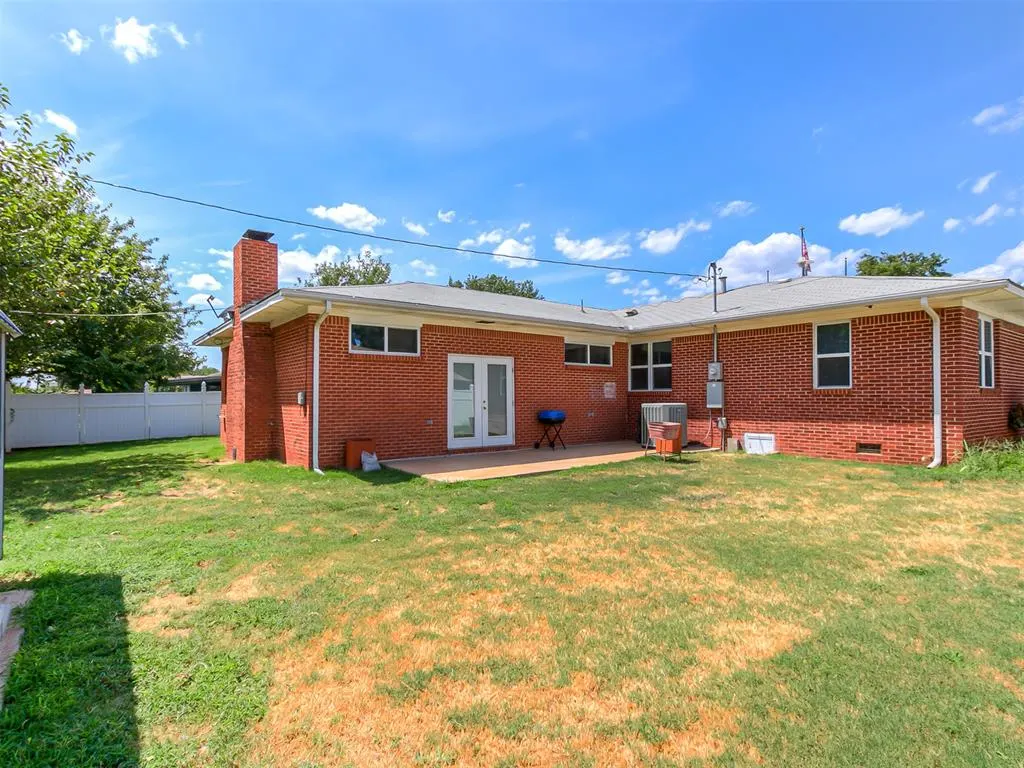 Photo 31 — 925 W Creek Street, Lindsay, OK 73052