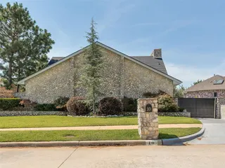 Sold home at 10 Rustic Hills Street