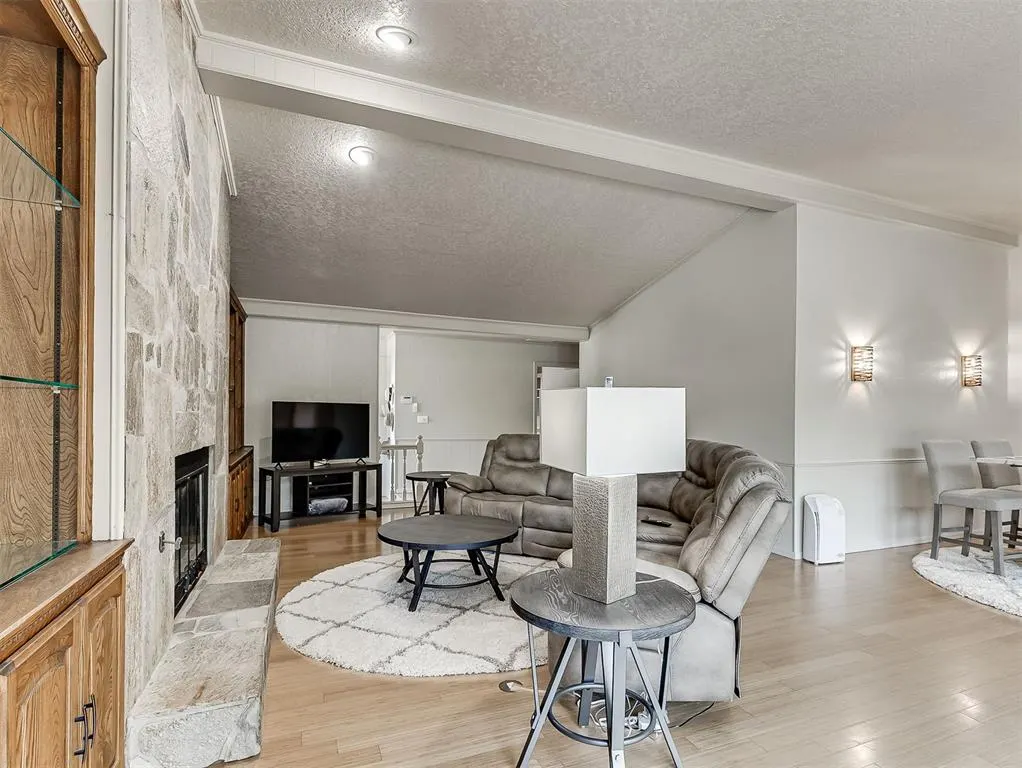 Photo 7 — 10 Rustic Hills Street, Norman, OK 73072