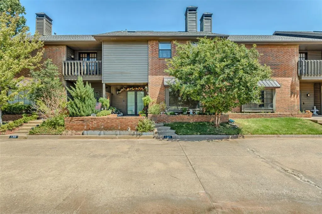 Front exterior — 11300 N Pennsylvania Avenue 190, Oklahoma City, OK 73120