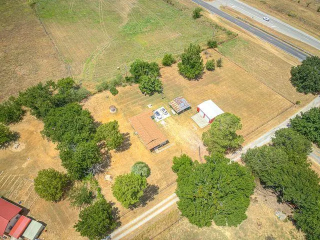Photo 3 — 52 Blossom Drive, Wilson, OK 73463