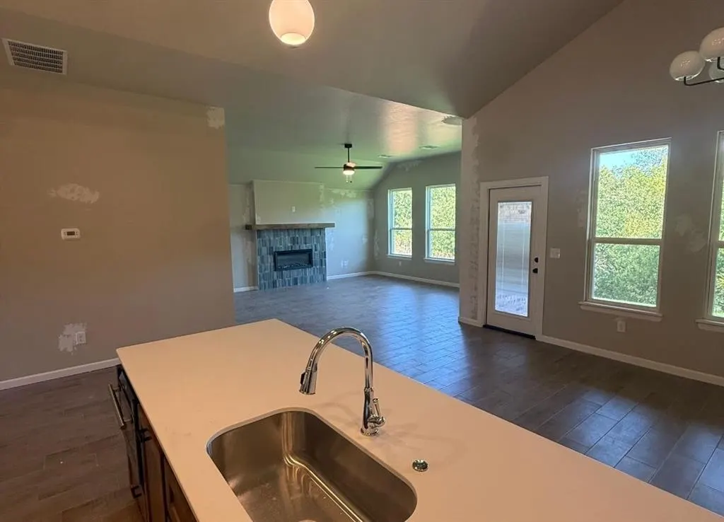Photo 4 — 11904 Rockbed Drive, Yukon, OK 73099