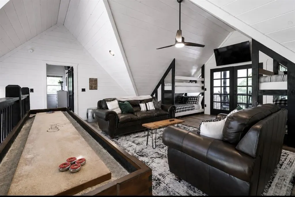 Photo 25 — 370 OAK STONE Lane, Broken Bow, OK 74728