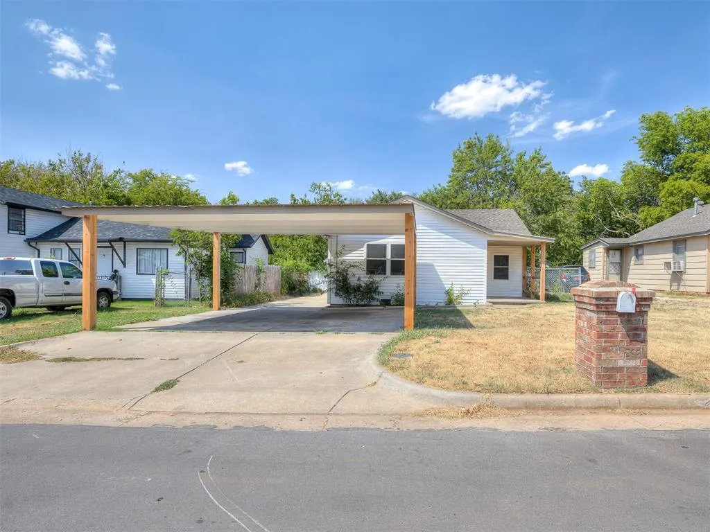 Front exterior — 1433 SW 34th Street, Oklahoma City, OK 73119