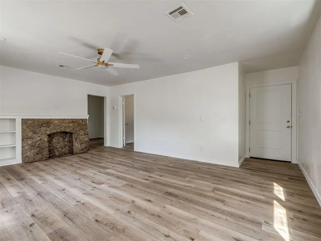 Photo 6 — 1433 SW 34th Street, Oklahoma City, OK 73119