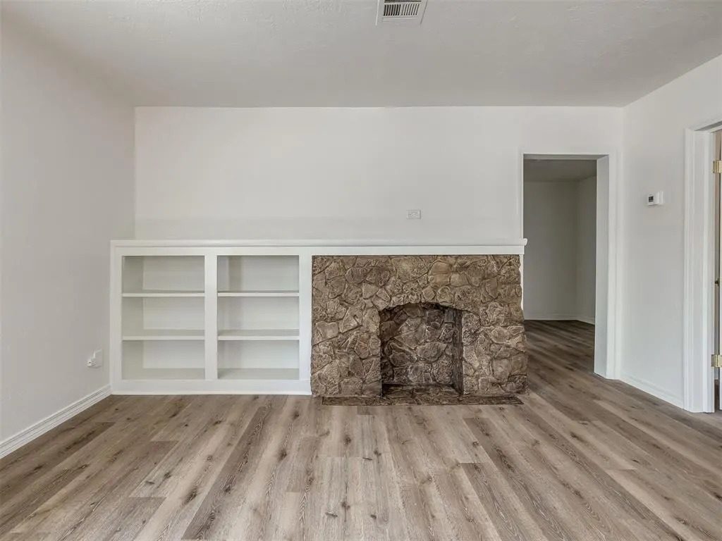 Photo 7 — 1433 SW 34th Street, Oklahoma City, OK 73119