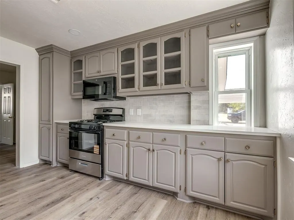 Photo 11 — 1433 SW 34th Street, Oklahoma City, OK 73119