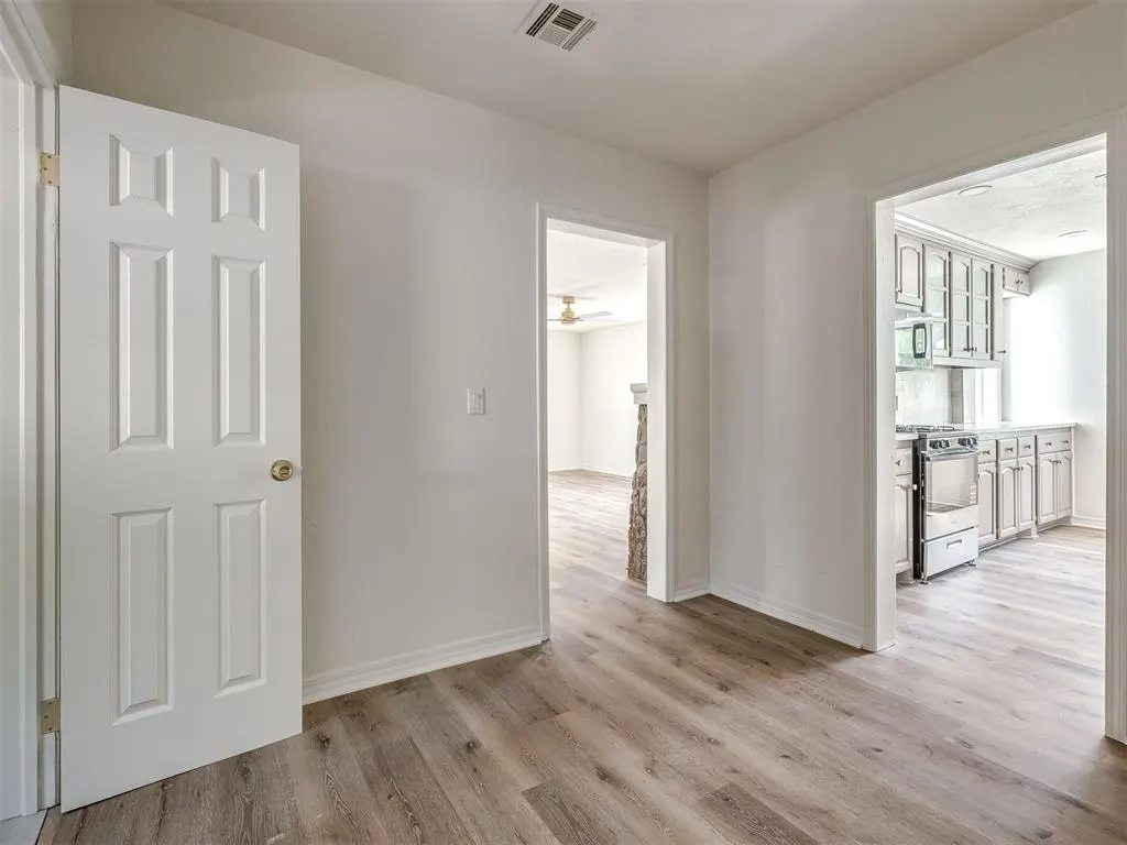 Photo 19 — 1433 SW 34th Street, Oklahoma City, OK 73119
