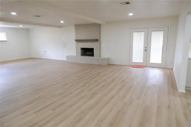 Photo 7 — 621 Reeves Court, Oklahoma City, OK 73122
