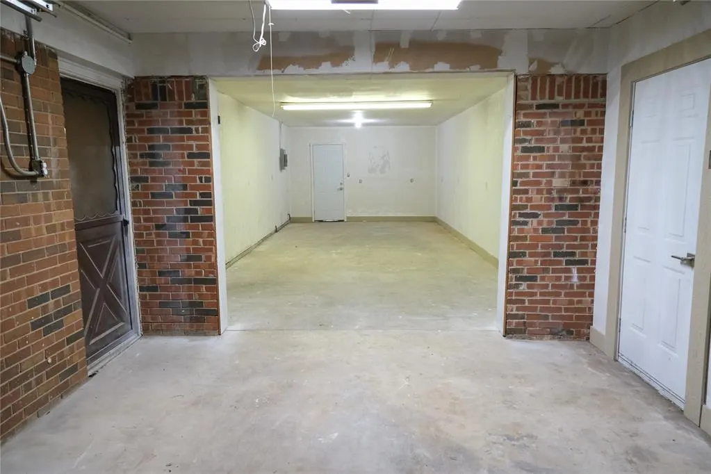 Photo 19 — 621 Reeves Court, Oklahoma City, OK 73122