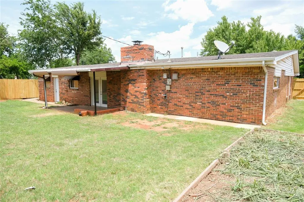 Photo 21 — 621 Reeves Court, Oklahoma City, OK 73122