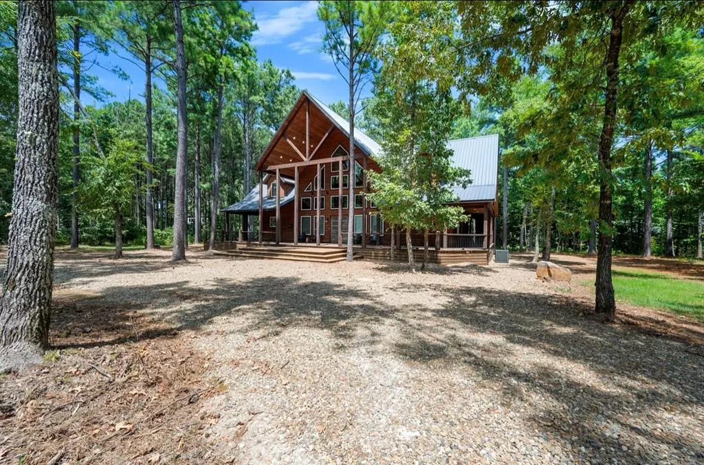 Photo 3 — 145 HACKBERRY FLATS Trail, Broken Bow, OK 74728