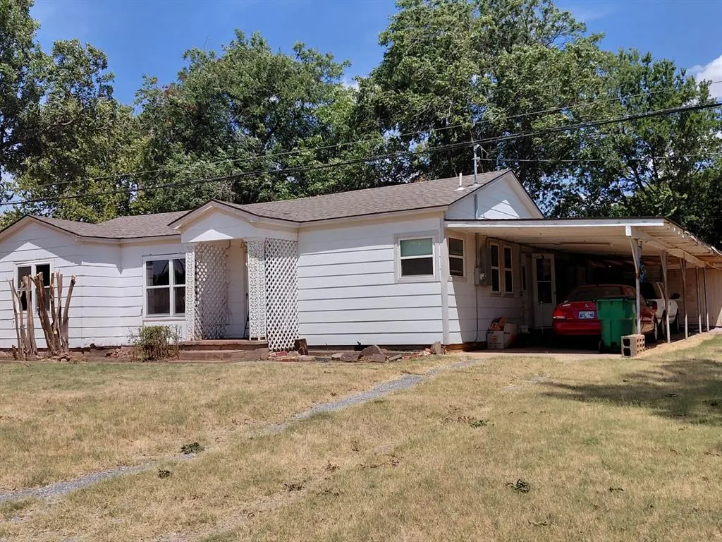 Photo 2 — 701 S Main Street, Grandfield, OK 73546