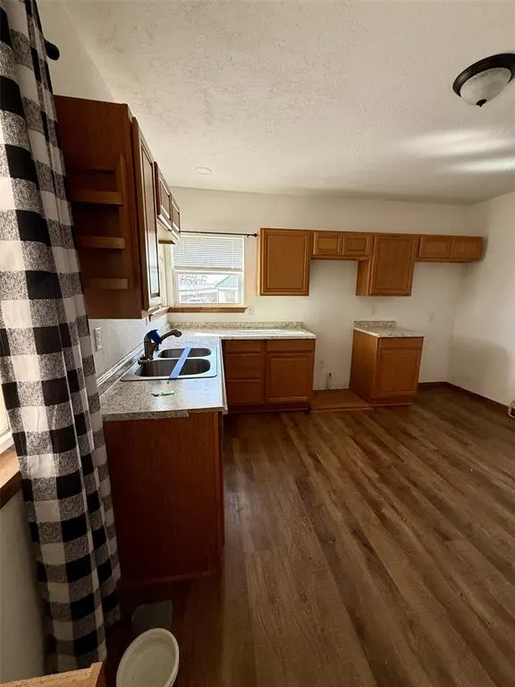 Photo 4 — 701 S Main Street, Grandfield, OK 73546