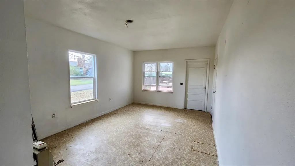 Photo 6 — 701 S Main Street, Grandfield, OK 73546