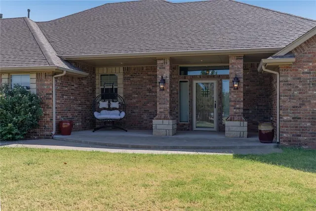Photo 4 — 600 Hannah Drive, Tuttle, OK 73089