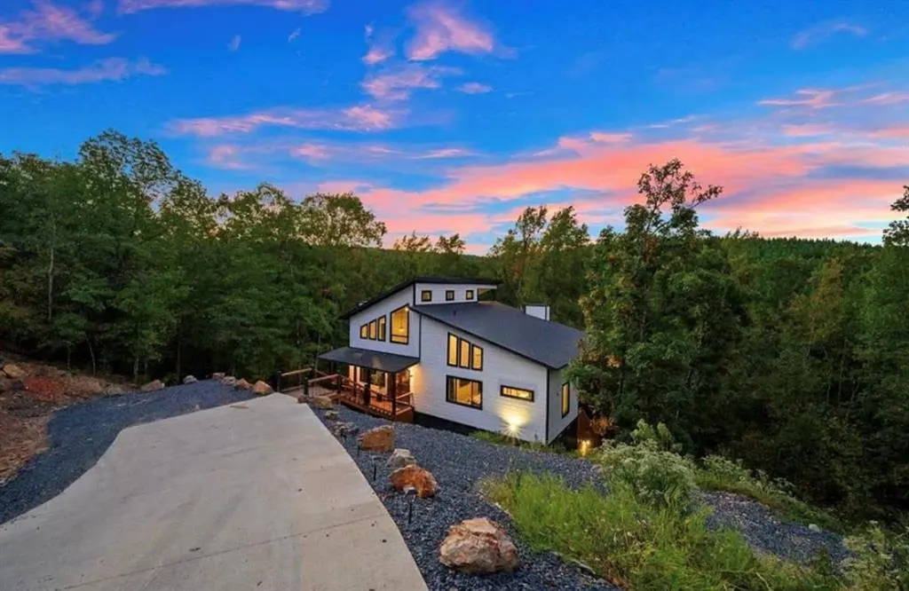 Photo 2 — 344 VIRGINIA PINE Place, Broken Bow, OK 74728