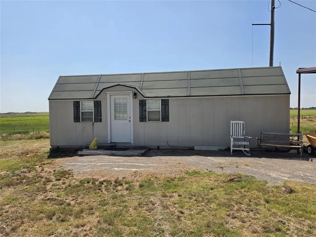 Front exterior — 15767 S County Rd 206 Road, Altus, OK 73521