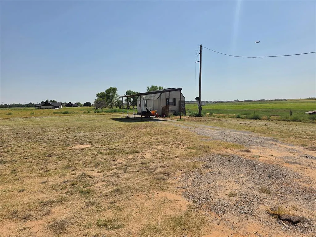 Photo 4 — 15767 S County Rd 206 Road, Altus, OK 73521