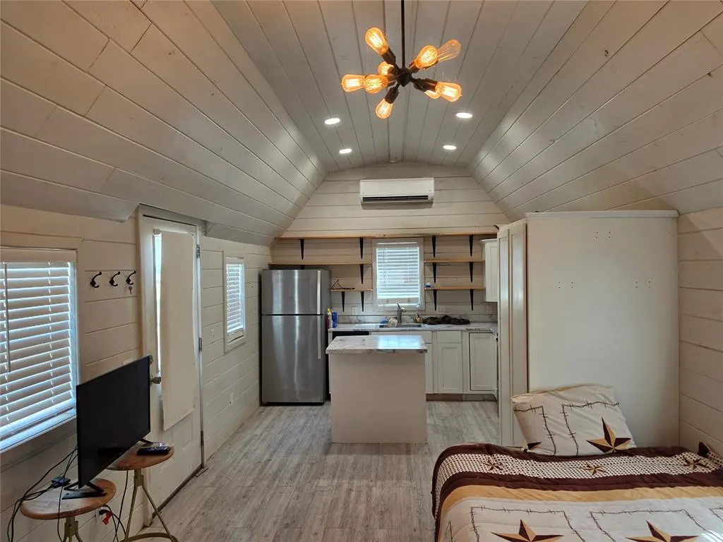 Photo 11 — 15767 S County Rd 206 Road, Altus, OK 73521