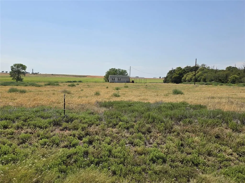 Photo 31 — 15767 S County Rd 206 Road, Altus, OK 73521