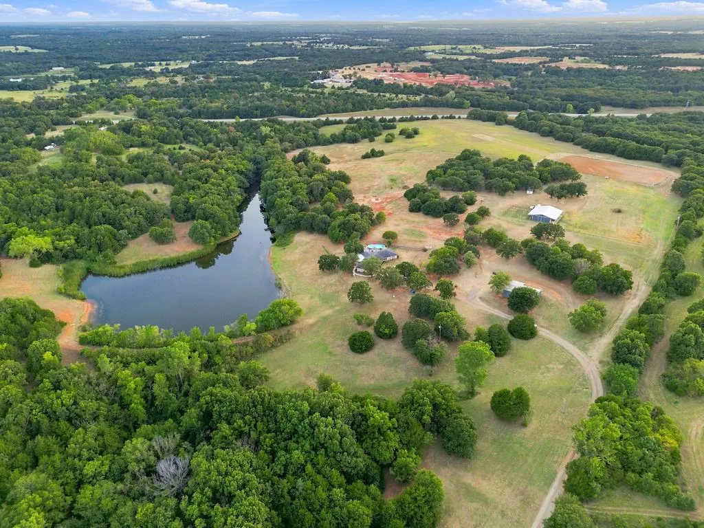 Front exterior — 940005 S 3370 Road, Wellston, OK 74881