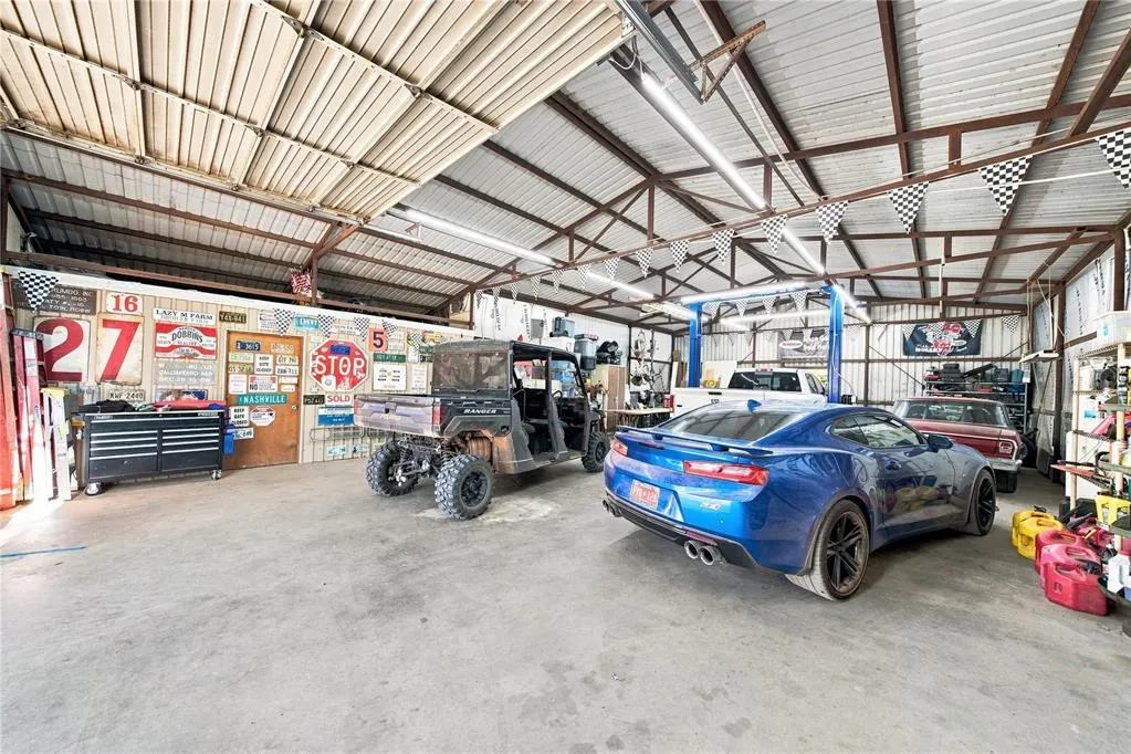 Photo 43 — 940005 S 3370 Road, Wellston, OK 74881