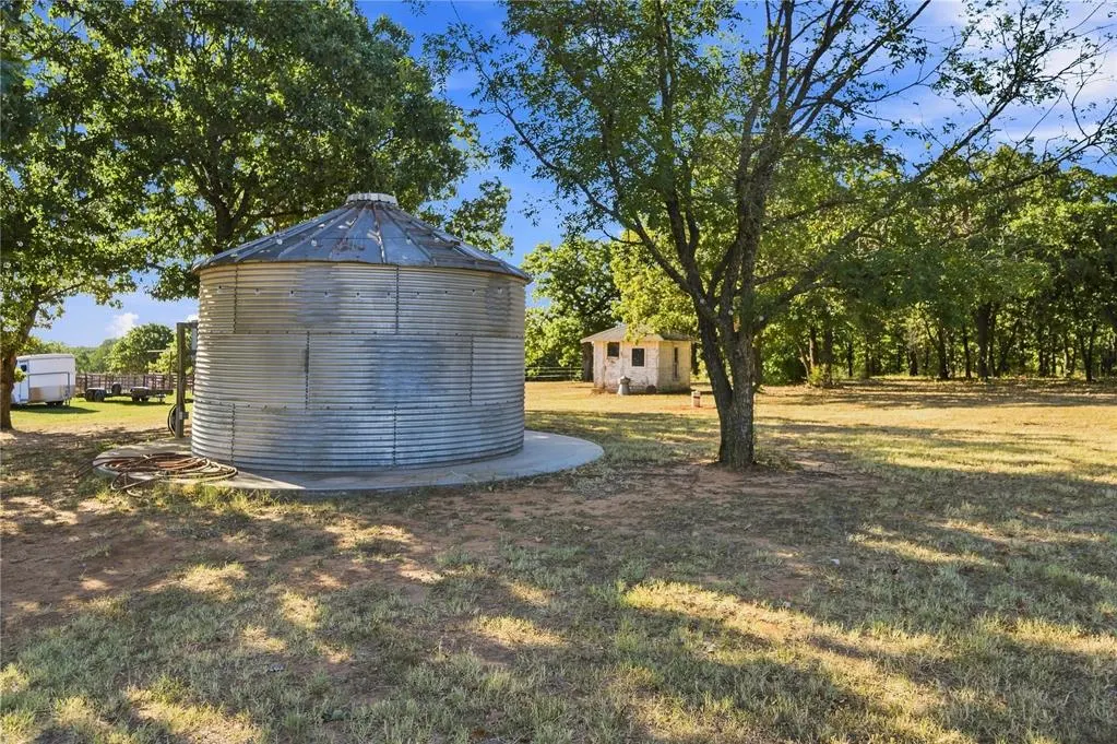 Photo 44 — 940005 S 3370 Road, Wellston, OK 74881