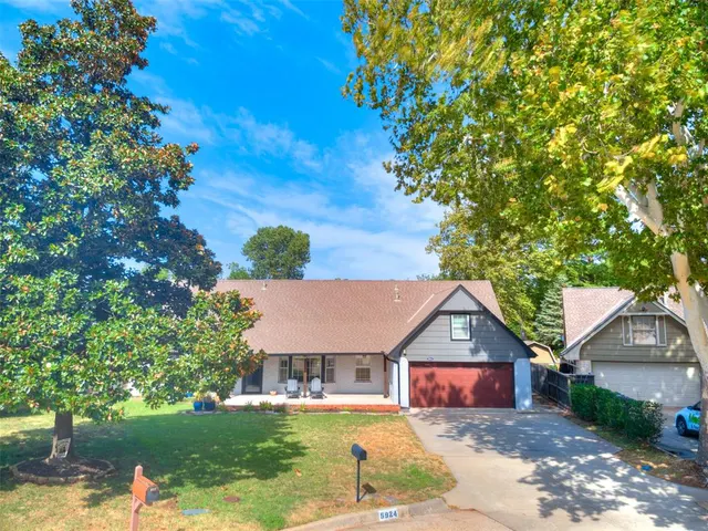 Photo 2 — 5924 Tiffany Circle, Oklahoma City, OK 73132