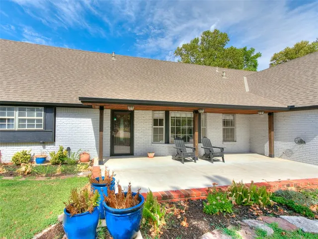 Photo 3 — 5924 Tiffany Circle, Oklahoma City, OK 73132