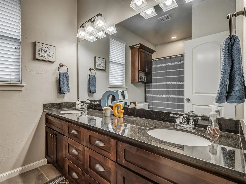Photo 24 — 312 Evie Place, Moore, OK 73160