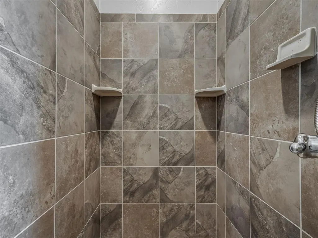 Photo 37 — 312 Evie Place, Moore, OK 73160